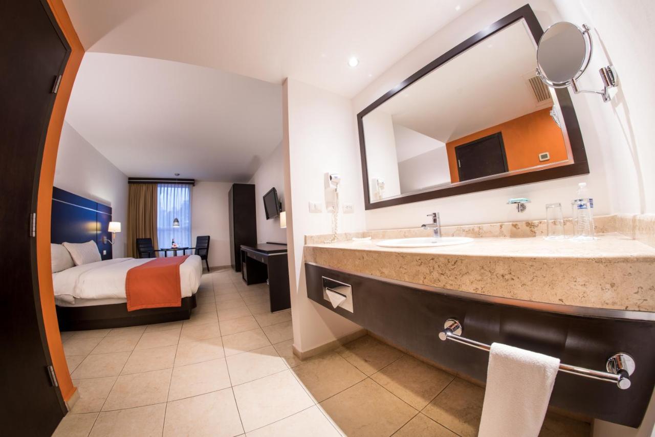 Hotel Oliba Boca Del Rio מראה חיצוני תמונה