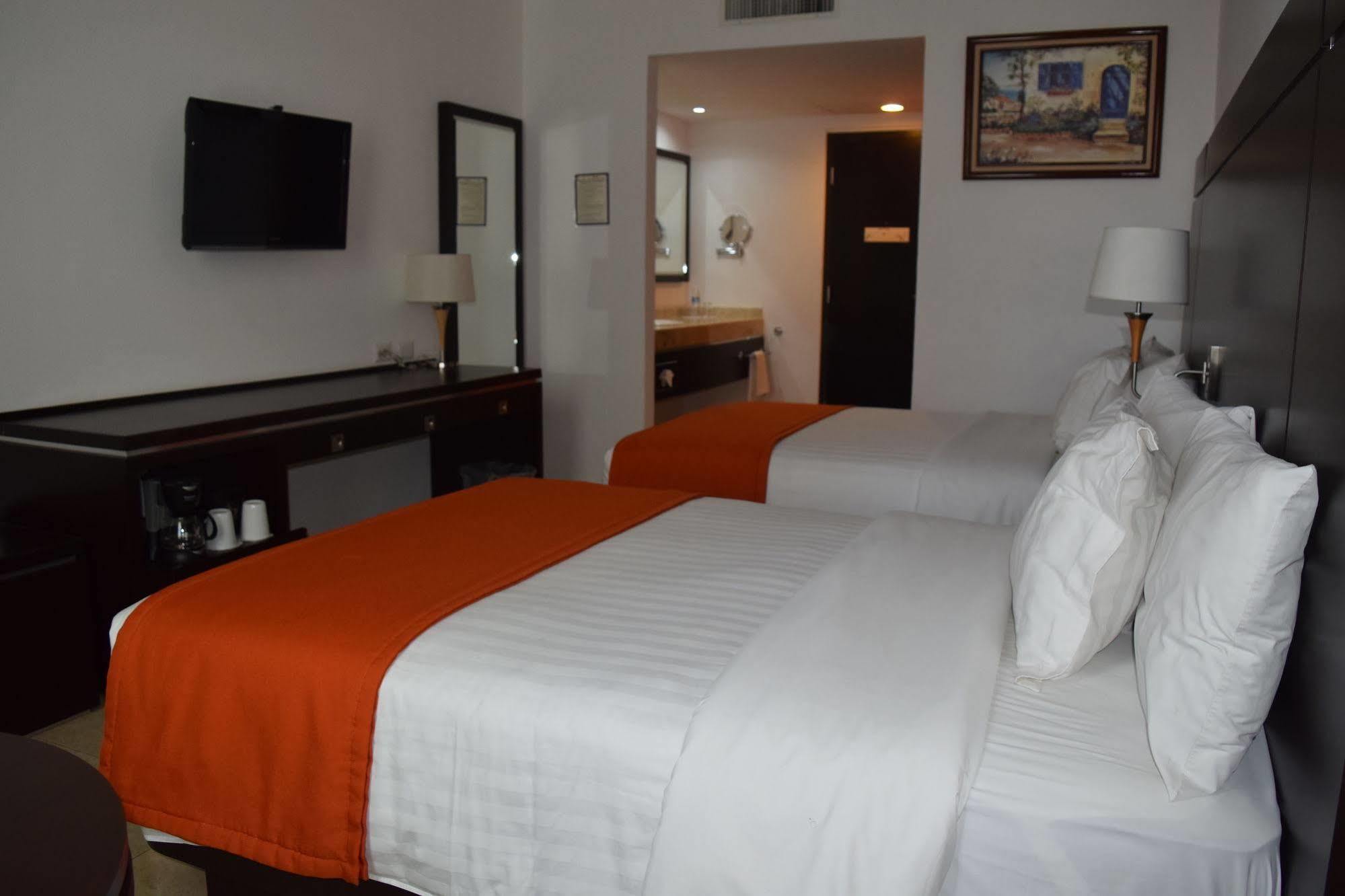 Hotel Oliba Boca Del Rio מראה חיצוני תמונה